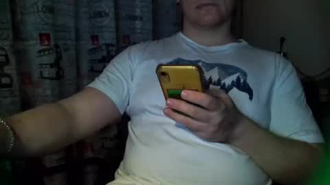 Snapshot of tommy_li_2 chatting on December 1, 8:31 pm Tommi Li online show from December 1, 8:31 pm