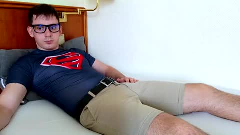 Snapshot of tommy_rafs chatting on July 21, 1:57 pm Thomas online show from July 21, 1:57 pm