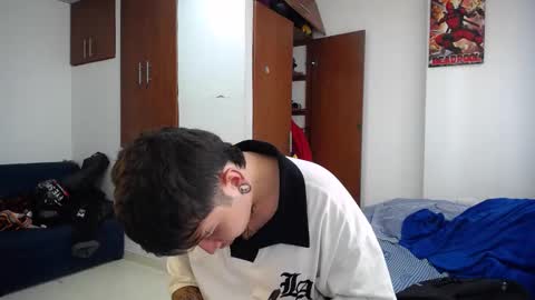 Snapshot of tommy_sins619 chatting on February 3, 7:31 pm Dirty Tommy online show from February 3, 7:31 pm