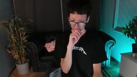 tommy_stars online show from March 19, 5:33 am