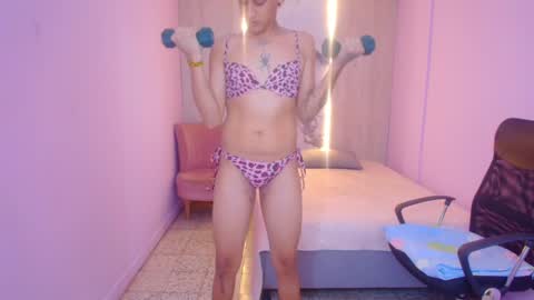 Snapshot of tommy_sweet1 chatting on January 30, 3:00 am tommy_sweet1 online show from January 30, 3:00 am