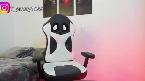 Snapshot of tommy_vm chatting on December 31, 1:26 am Tommy online show from December 31, 1:26 am