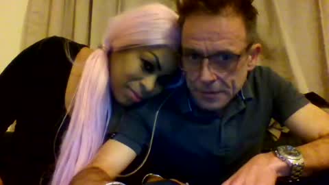 tommyandtomara online show from April 6, 7:48 pm