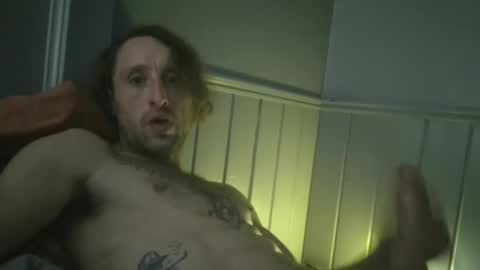 Snapshot of tommygun2727 chatting on January 25, 6:45 am tommygun2727 online show from January 25, 6:45 am