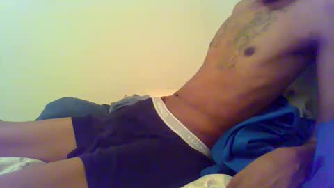 Snapshot of tommygunnja chatting on February 12, 9:42 am Tslim365 online show from February 12, 9:42 am