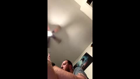 Snapshot of tommygunz62 chatting on September 22, 6:48 am tommygunz62 online show from September 22, 6:48 am