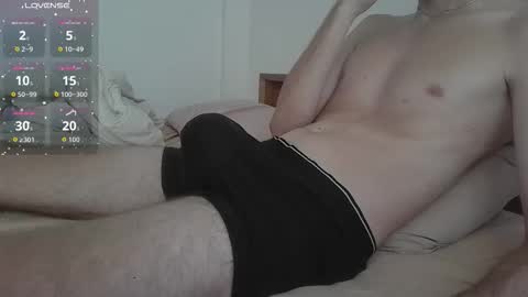 Snapshot of tommyshe1by chatting on March 2, 5:08 am tommyshe1by online show from March 2, 5:08 am