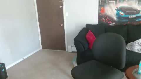 Tommy Strokes online show from January 8, 6:43 pm