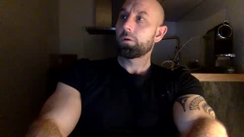 Thomas Fit online show from February 4, 8:17 pm