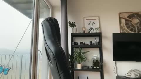 Thomas Fit online show from December 1, 8:52 am