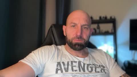 Thomas Fit online show from March 30, 8:10 pm