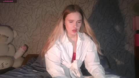 toni_pittmann online show from June 6, 3:17 pm