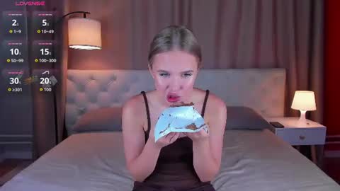 toni_pittmann online show from July 9, 1:20 am