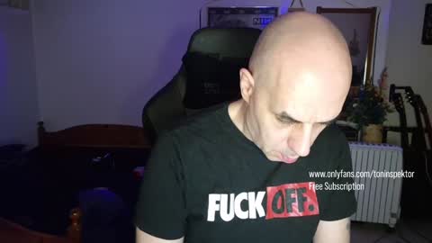 Snapshot of toninspektor chatting on February 8, 10:51 pm toninspektor online show from February 8, 10:51 pm