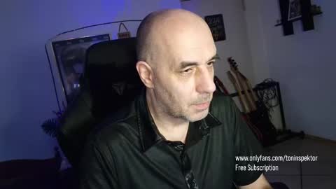 Snapshot of toninspektor chatting on March 6, 8:30 am toninspektor online show from March 6, 8:30 am