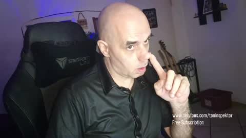 Snapshot of toninspektor chatting on March 7, 3:29 am toninspektor online show from March 7, 3:29 am