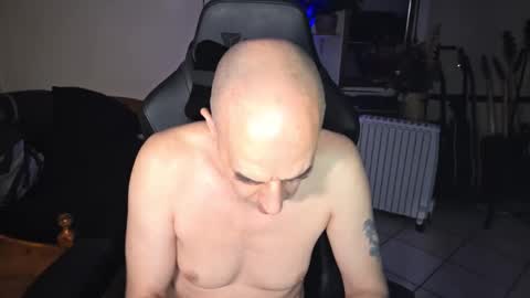 Snapshot of toninspektor chatting on November 16, 9:42 pm toninspektor online show from November 16, 9:42 pm