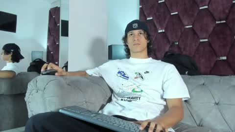 Tony Benedetti online show from April 10, 10:03 pm