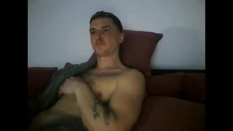 tonystrawberry online show from March 28, 12:10 am