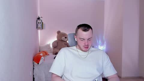 toohornyserj online show from December 27, 11:42 pm