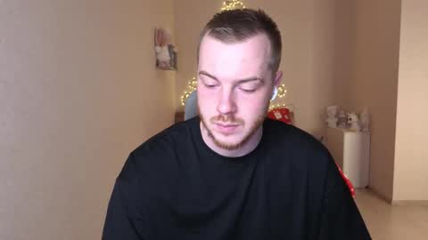 toohornyserj online show from December 13, 10:04 pm