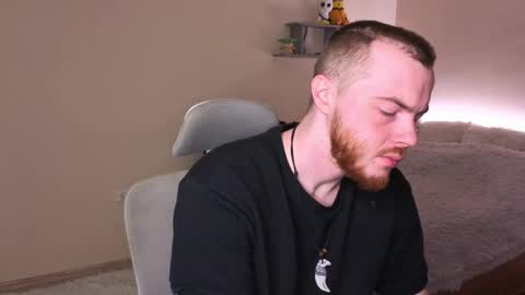 toohornyserj online show from March 30, 9:16 pm