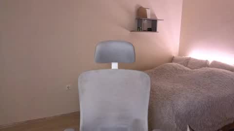 toohornyserj online show from April 17, 8:01 pm