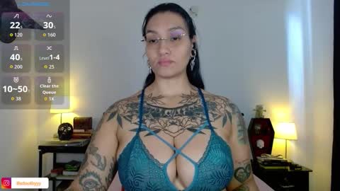 toothyy online show from February 7, 6:33 pm