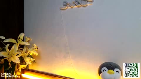 Snapshot of tootightwithbra chatting on December 14, 5:29 am Kira online show from December 14, 5:29 am