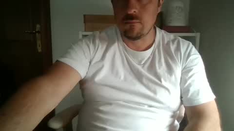 Snapshot of tophunk84 chatting on March 1, 11:01 am tophunk84 online show from March 1, 11:01 am