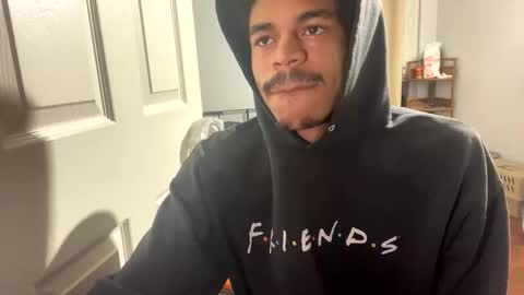 Snapshot of toptierdrippa chatting on January 19, 12:25 am TopTierDrippa online show from January 19, 12:25 am