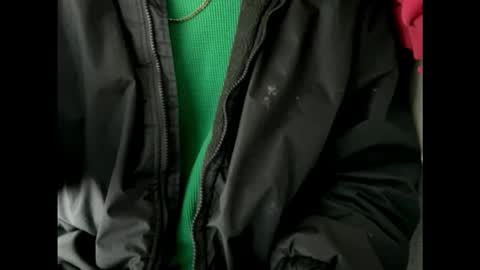 Snapshot of toptierdrippa chatting on February 1, 2:10 am TopTierDrippa online show from February 1, 2:10 am