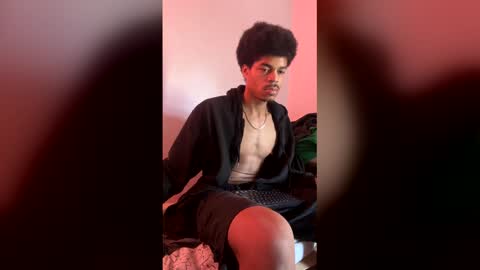 Snapshot of toptierdrippa chatting on February 24, 5:55 pm TopTierDrippa online show from February 24, 5:55 pm