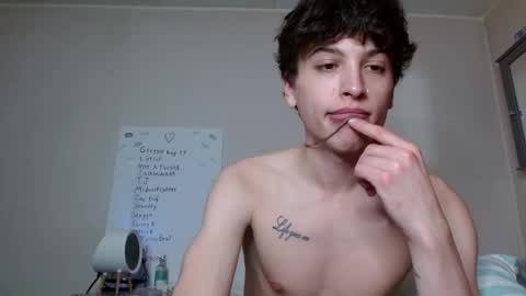 Snapshot of topzaddy chatting on December 7, 1:47 am TopZaddy online show from December 7, 1:47 am