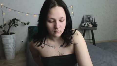 Snapshot of tori_sweet_tori chatting on May 26, 12:39 am Tori online show from May 26, 12:39 am