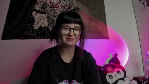 Snapshot of toriayun0 chatting on January 16, 10:23 pm your personal gothic girl check it online show from January 16, 10:23 pm