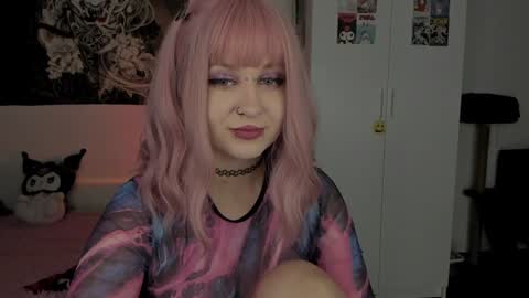 Snapshot of toriayun0 chatting on January 23, 10:22 pm your personal gothic girl check it online show from January 23, 10:22 pm