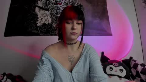 Snapshot of toriayun0 chatting on February 10, 12:08 am your personal gothic girl check it online show from February 10, 12:08 am