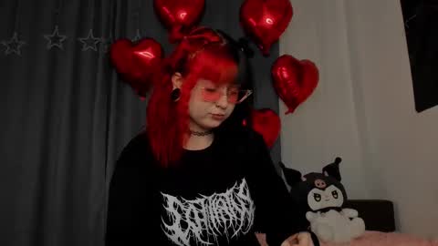 Snapshot of toriayun0 chatting on February 19, 7:05 pm your personal gothic girl check it online show from February 19, 7:05 pm