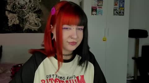 Snapshot of toriayun0 chatting on February 23, 10:09 pm your personal gothic girl check it online show from February 23, 10:09 pm