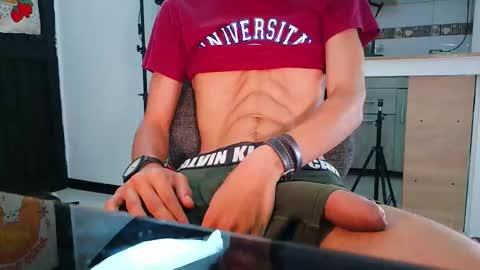 Snapshot of torino_19 chatting on October 25, 1:46 am Enzo Moretti online show from October 25, 1:46 am