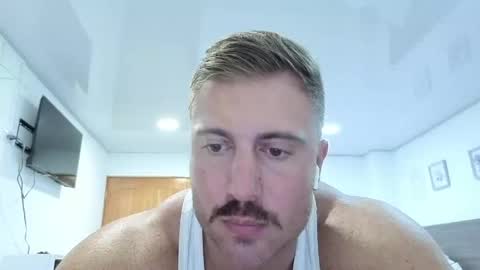 toro_arrapato online show from March 17, 1:21 am