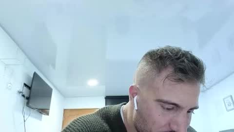 toro_arrapato online show from March 19, 4:05 am