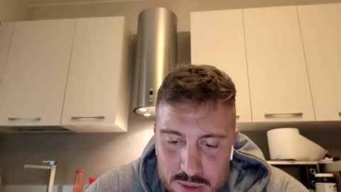 Snapshot of toro_arrapato chatting on May 3, 10:43 am toro_arrapato online show from May 3, 10:43 am