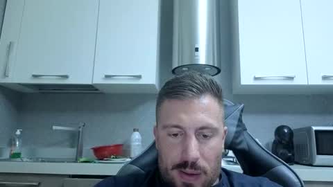toro_arrapato online show from June 10, 2:01 am