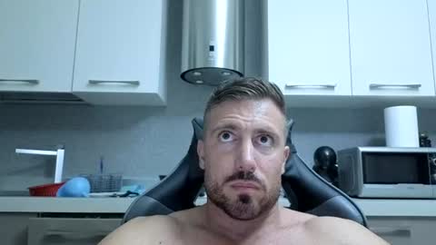 toro_arrapato online show from June 14, 7:38 pm