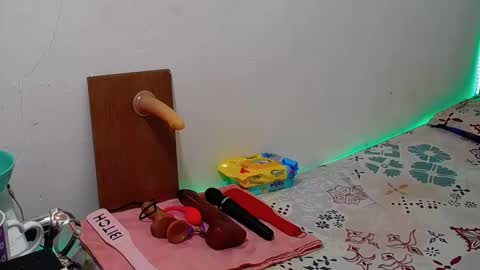 tory_montannaxx online show from March 4, 12:33 pm