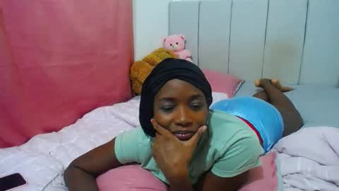 tory_montannaxx online show from May 20, 5:02 am