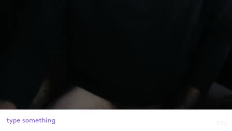 Snapshot of tosh987654321 chatting on December 3, 9:29 am tosh987654321 online show from December 3, 9:29 am