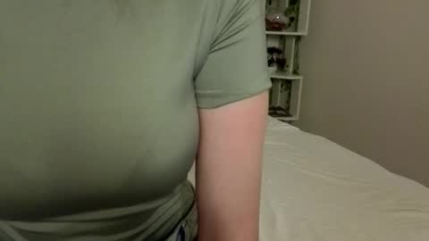 Snapshot of toshacress chatting on February 20, 6:26 am Kate online show from February 20, 6:26 am